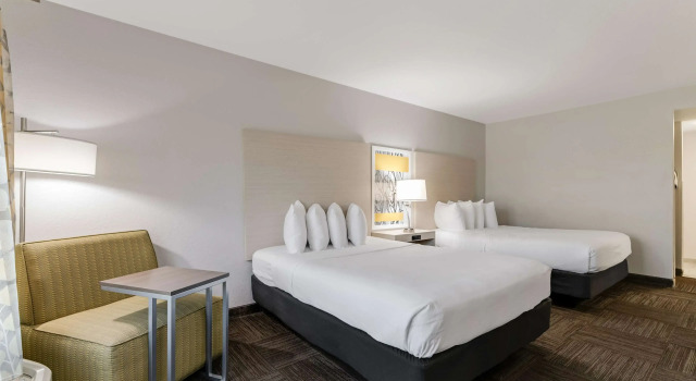 Четырёхместный номер Standard Best Western Auburndale Inn & Suites