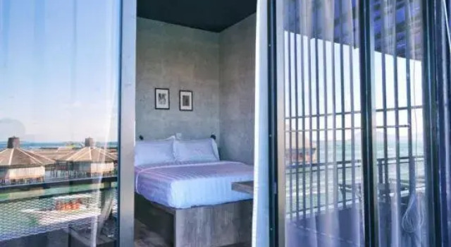 Standardowy dwuosobowy pokój z widokiem na morze Cube Bed Station - Hostel