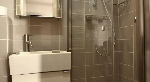 S02434 - Studio for 2 People, Metro Station Sentier, Забронировать Отель Отели Парижа 3 звезды, 3*