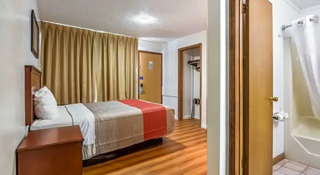 Люкс Standard Northway Inn Queensbury - Lake George