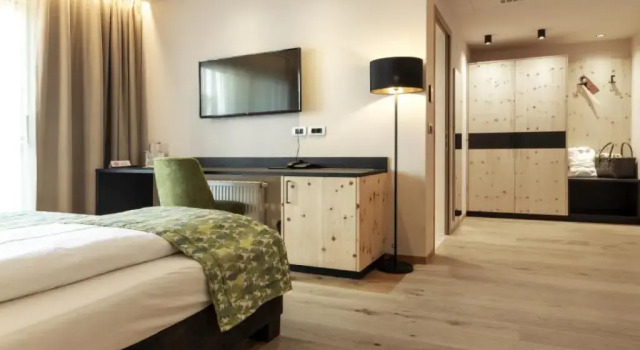 Двухместный номер Superior с балконом Cityhotel Goldener Adler B&B