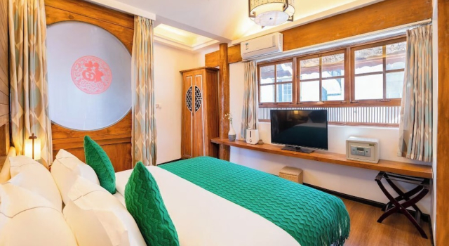 Двухместный номер Comfort Shile Holiday Courtyard