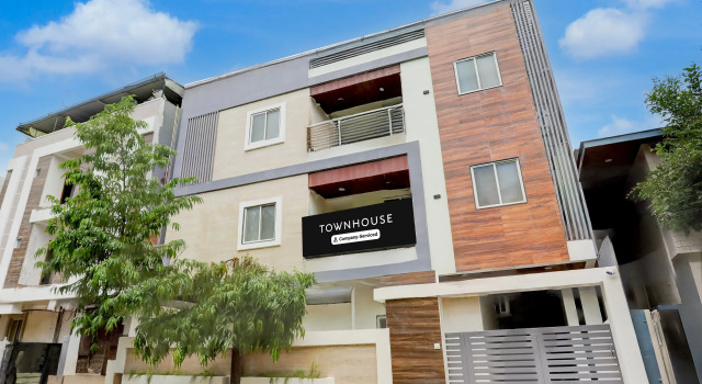 Super Townhouse DAVV University Indore Formerly Indrapuri