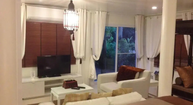Двухместный номер Deluxe с балконом Ban Kaew Villas