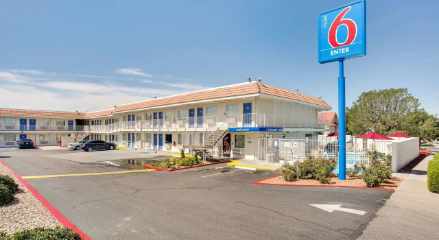 Motel 6 Albuquerque, NM - Carlisle