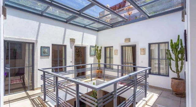 Riad La Sarrazine, Забронировать Отель Отели Марракеш-Тенсифт-Эль-Хауз с парковкой, Парковка