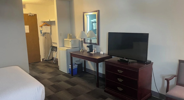 Двухместный номер Standard Days Inn & Conference Centre by Wyndham Camrose Norsemen