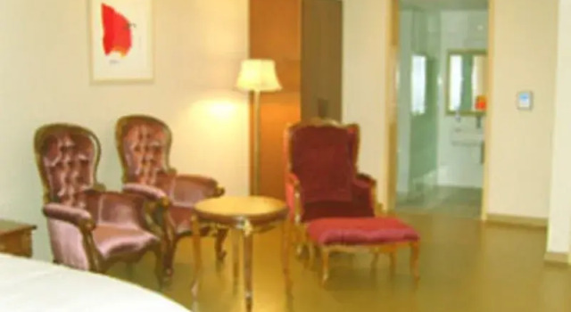 Midas Tourist Hotel