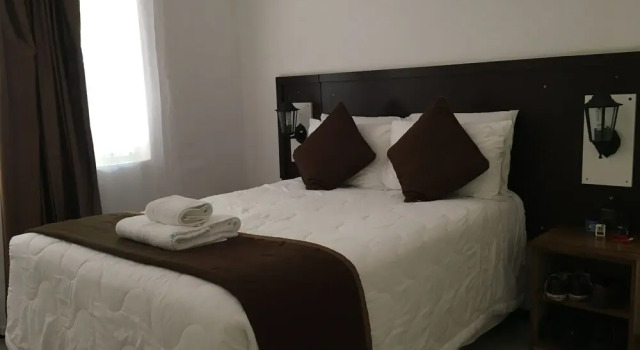 Hotel Stone House, Buchen Sie Hotel Selebi-Phikwe Zentral-Distrikt