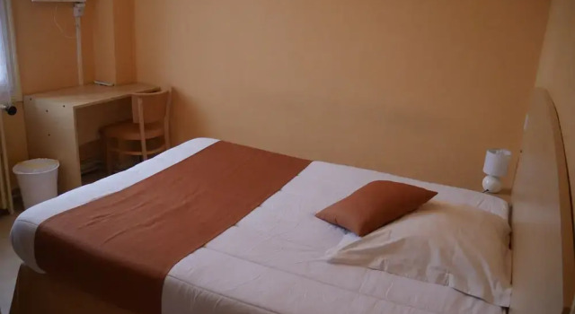 Одноместный номер Comfort Hotel du Commerce