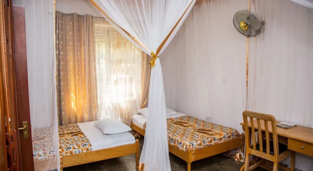 Adonai Guest House - Hostel