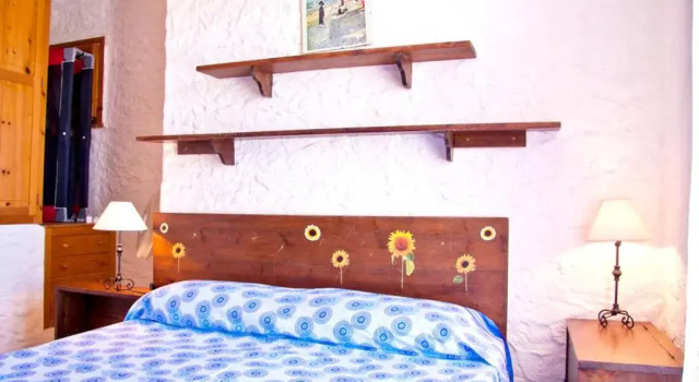 House with 2 Bedrooms in San Teodoro, with Wonderful Sea View And Enclosed Garden - 800 M From the Beach