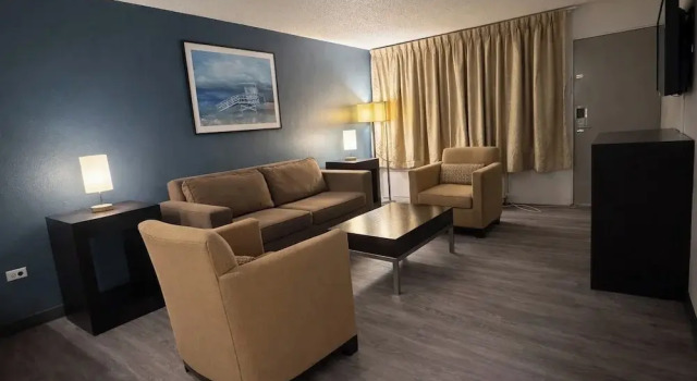 Номер Executive Express Inn & Suites Greensville TX