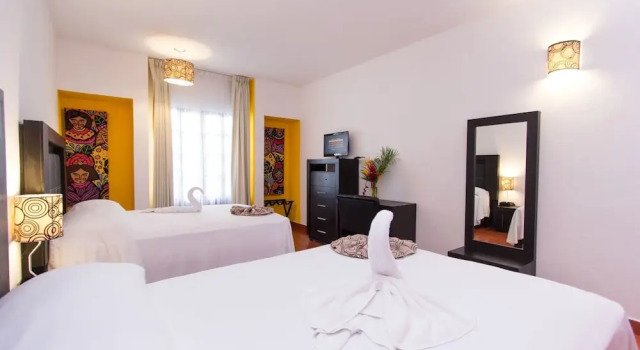 Четырёхместный номер Standard с балконом Hotel Santa Cruz Huatulco