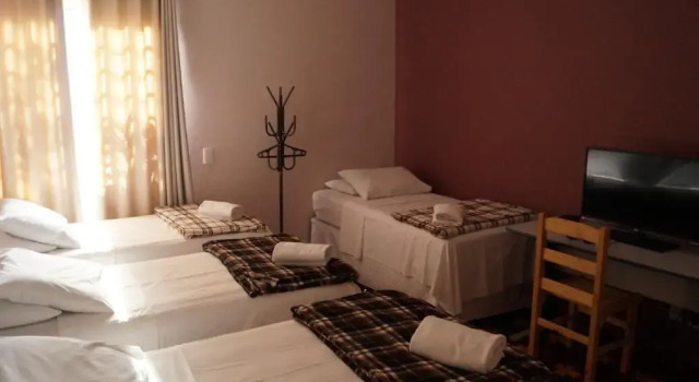 Четырёхместный номер Economy Ipê Rosa Hotel