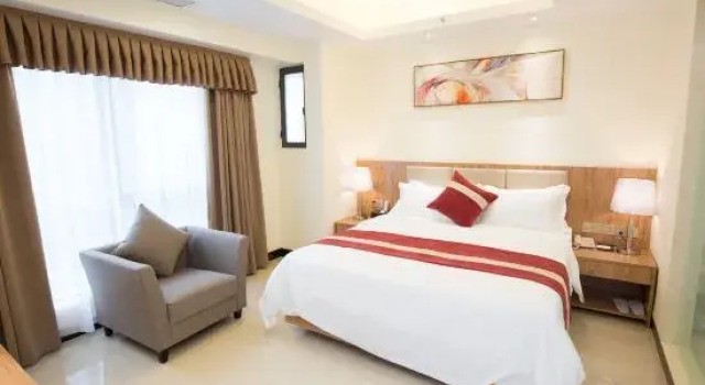 Люкс Business Marco Polo Hotel (Jiangmen Wanda Plaza)