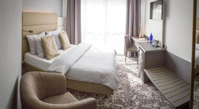 Hotel Santo, Забронировать Отель Отели Карлсруэ 4 звезды, рядом с Верховный суд, 4*