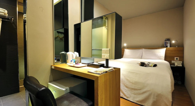 Run of House Forward Suites II