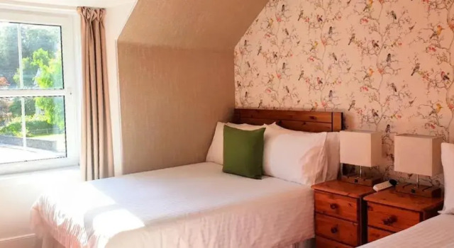 Четырёхместный номер Standard с видом на сад The Osprey Hotel