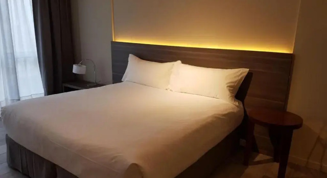 Студия Standard Olmos Suites