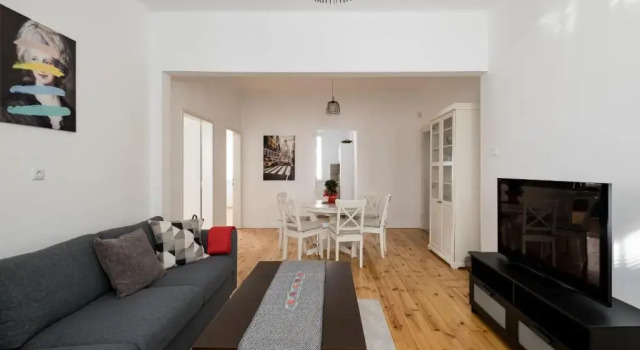 Апартаменты Spacious 3 Bedroom Home in Sofia's Top Center