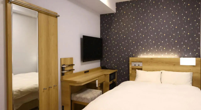 ホテル B Suites なんば黒門, Забронировать Отель Тюо Осака, рядом с Торговая улица Сэнничимэ Догуясудзи