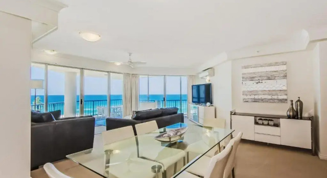 Апартаменты c 1 комнатой с видом на океан Oceana On Broadbeach