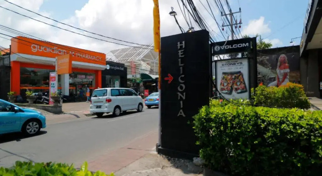 Heliconia Villa