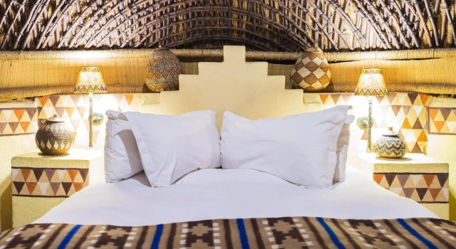 aha Lesedi Cultural Village, Reservar Hotel Pelindaba 