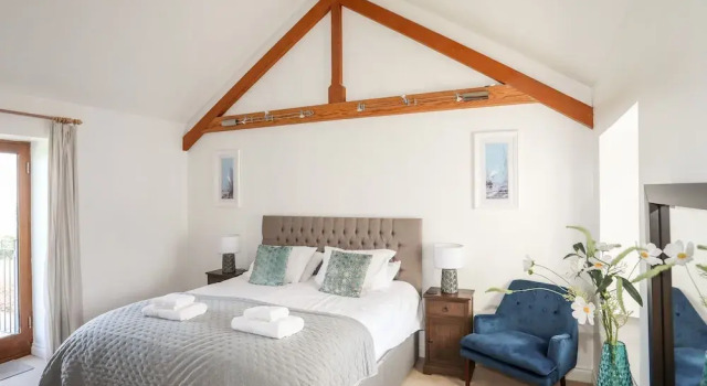 Gwelfor Barn, Book Feriehus Llangoed Anglesey