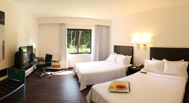 Четырёхместный номер Superior Fiesta Inn Xalapa