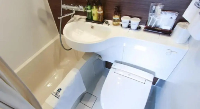 Двухместный номер HOTEL LiVEMAX Umeda WEST