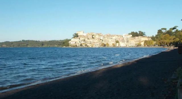La Torretta del Lago, Забронировать Отель Отели Лацио с парковкой, Парковка
