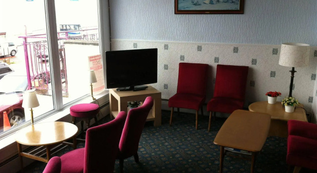 Howard Hotel