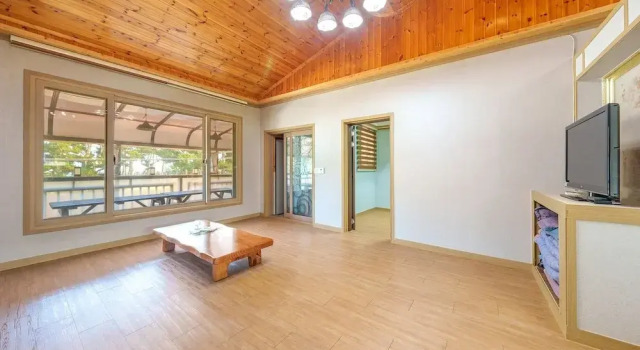 Номер Standard c 1 комнатой с видом на океан Gyeongju Beach Castle Pension