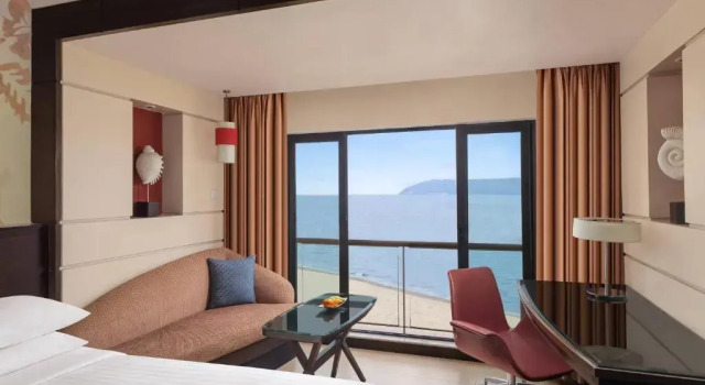 Люкс c 1 комнатой с видом на залив Goa Marriott Resort & Spa