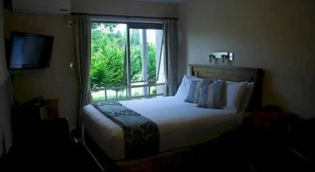 Студия Economy Fountain City Motor Inn