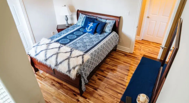 Spacious Kemah Boardwalk Townhome, Boek Hotel Kemah Houston