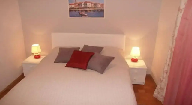 Vedro - 50 m From sea - 1- Red