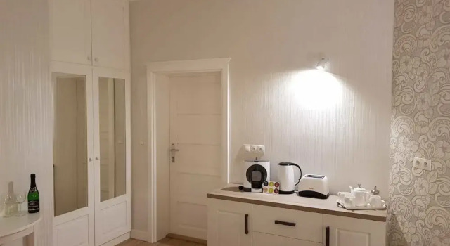 Apartman St. Vladimir kirche, Забронировать Апартаменты/квартира Отели Мареанске-Лазне с парковкой, рядом с Colonnade by the Singing Fountain, Парковка
