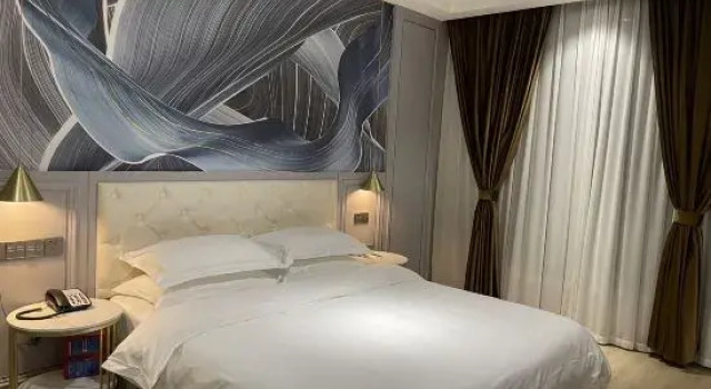 Люкс Qujing Blue Sea Light Luxury Hotel