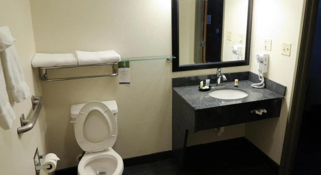 Номер Standard Best Western Plus the Four Corners Inn