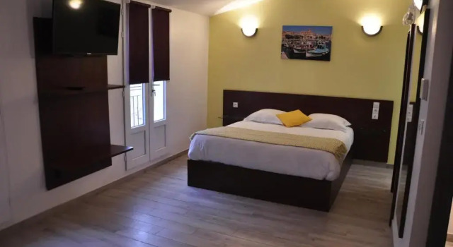 Трёхместный номер Luxury Massilia hôtel