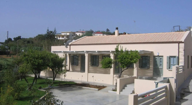 Geraniotis Hotel and Resort, Забронировать Курортный отель Платаньяс Западный Крит, рядом с Пляж Платаниас