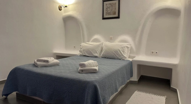 Eleni's Village Suites