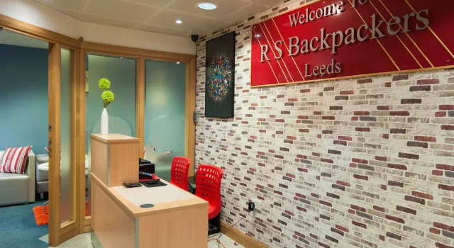 Russell Scott Backpackers Hostel, Забронировать Хостел Хостелы Лидса, рядом с Парк Mandela Gardens, Хостел