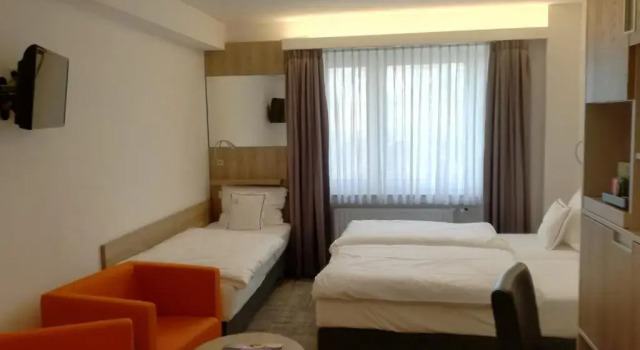 Трёхместный номер Standard Hotel Empire