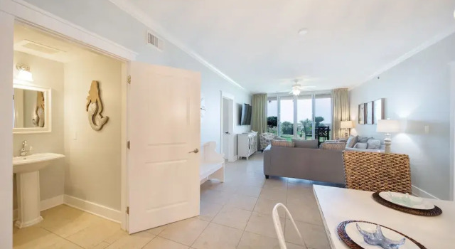 Waterscape B103 2 Bedroom Condo, Varaa Huoneisto Hotellit Emerald Coast uima-altaalla, Uima-allas