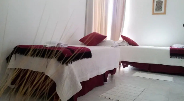 Четырёхместный номер Standard Hotel Portal del Santo