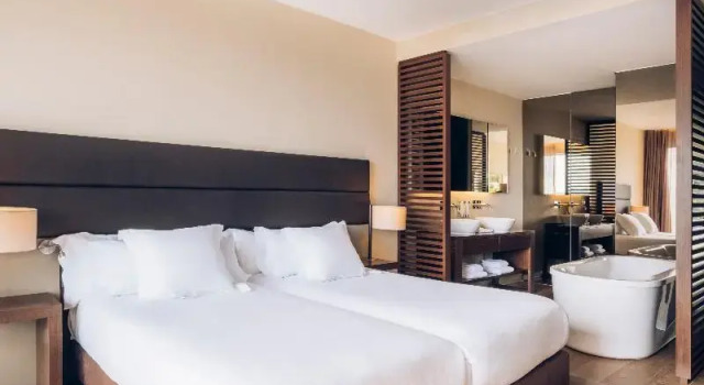 Двухместный номер Standard с балконом Iberostar Selection Lagos Algarve